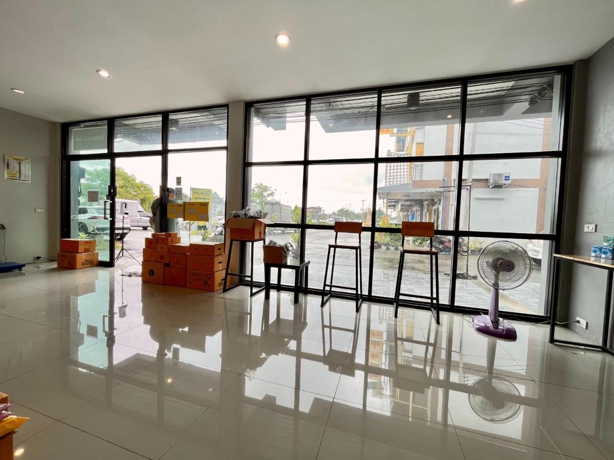 Life Hotel Rong Khun Ban Mai  외부 사진