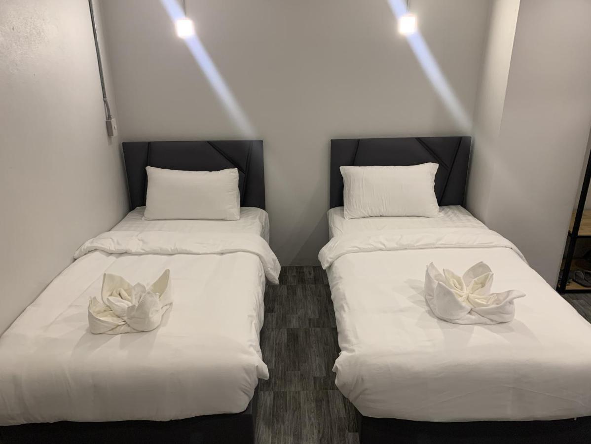 Life Hotel Rong Khun Ban Mai  외부 사진