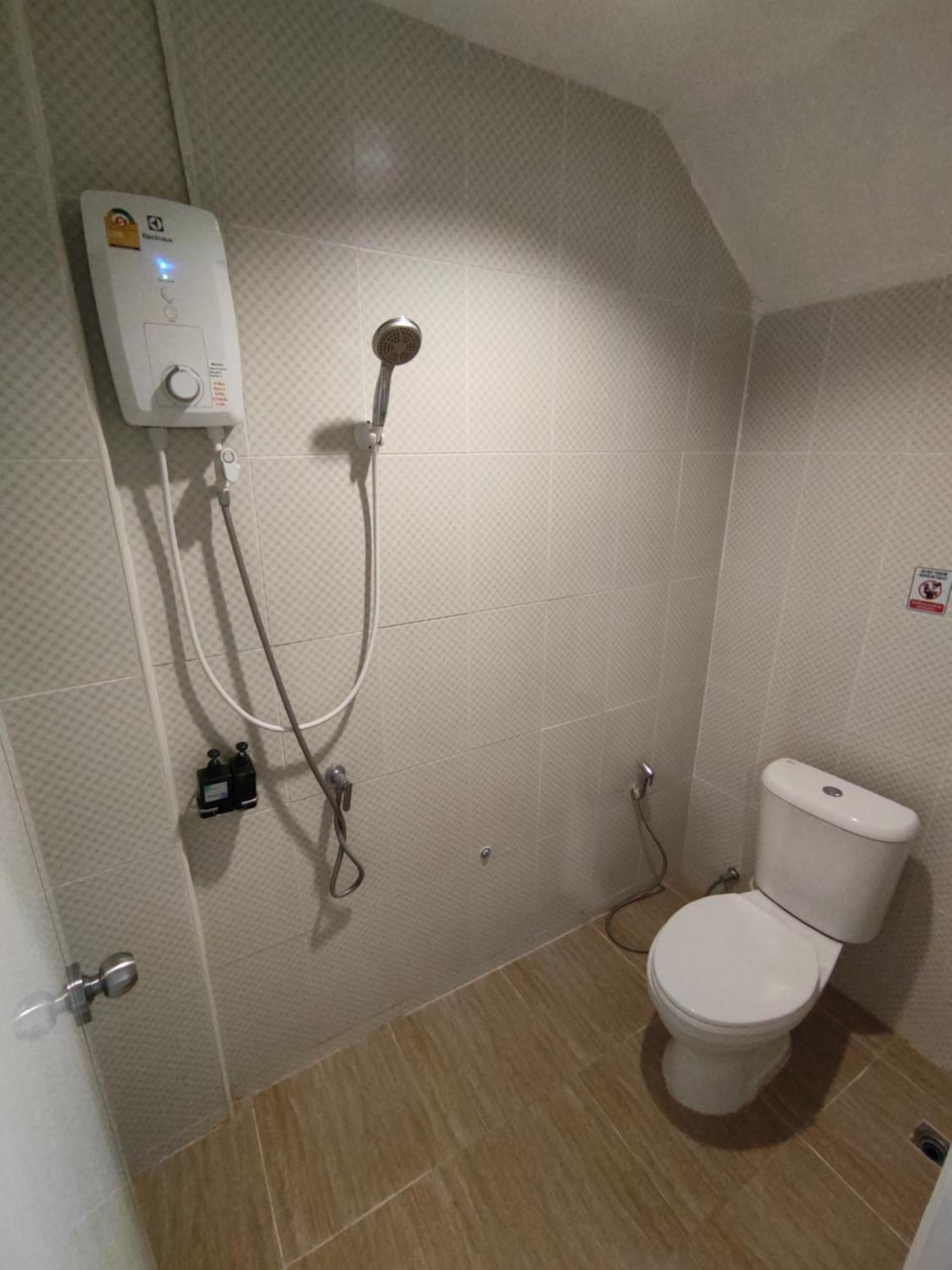 Life Hotel Rong Khun Ban Mai  외부 사진