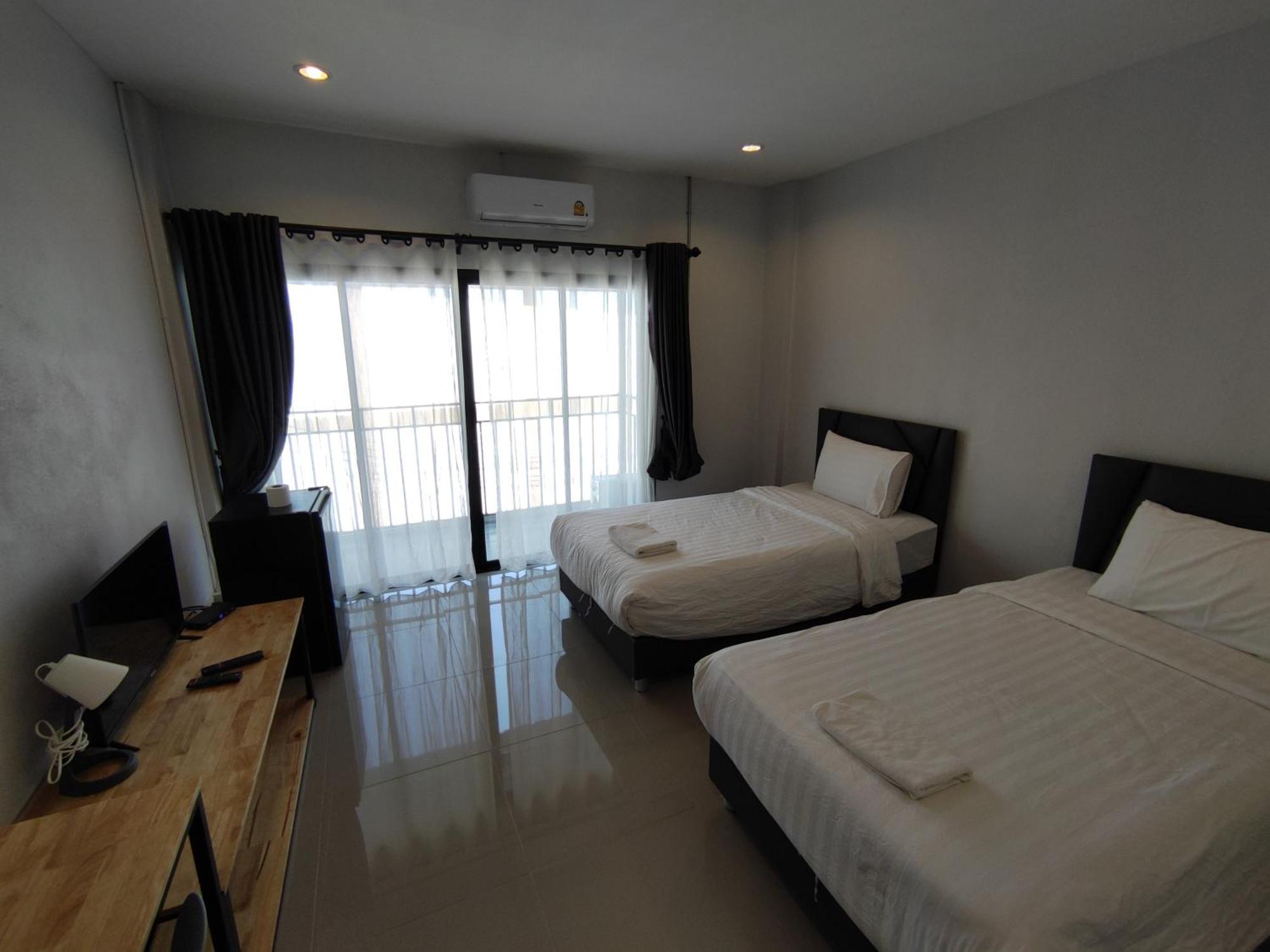 Life Hotel Rong Khun Ban Mai  외부 사진