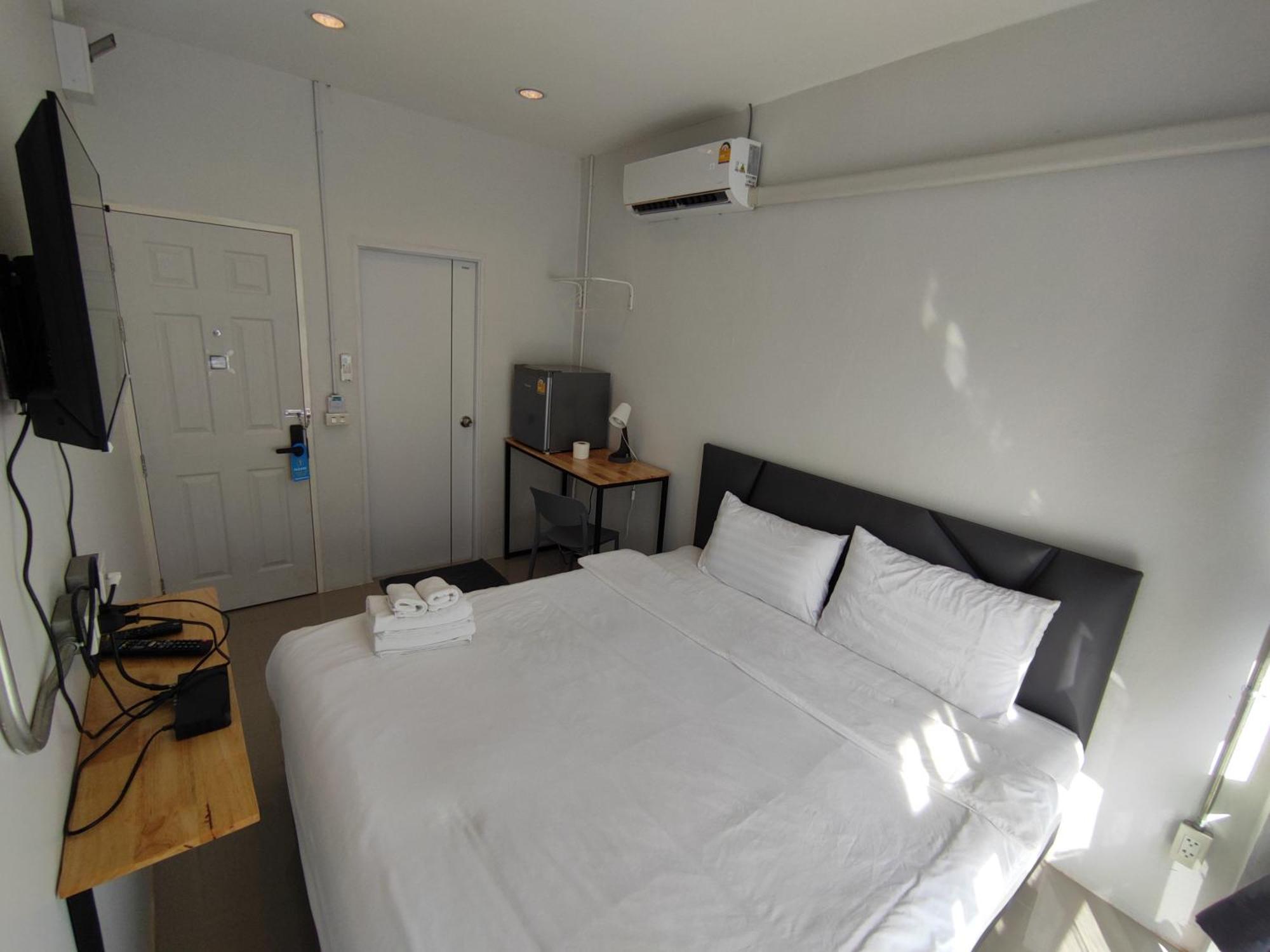 Life Hotel Rong Khun Ban Mai  외부 사진